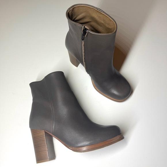 Cubanas Women’s Gray Leather Ankle Boots Size- 7 - Picture 5 of 9